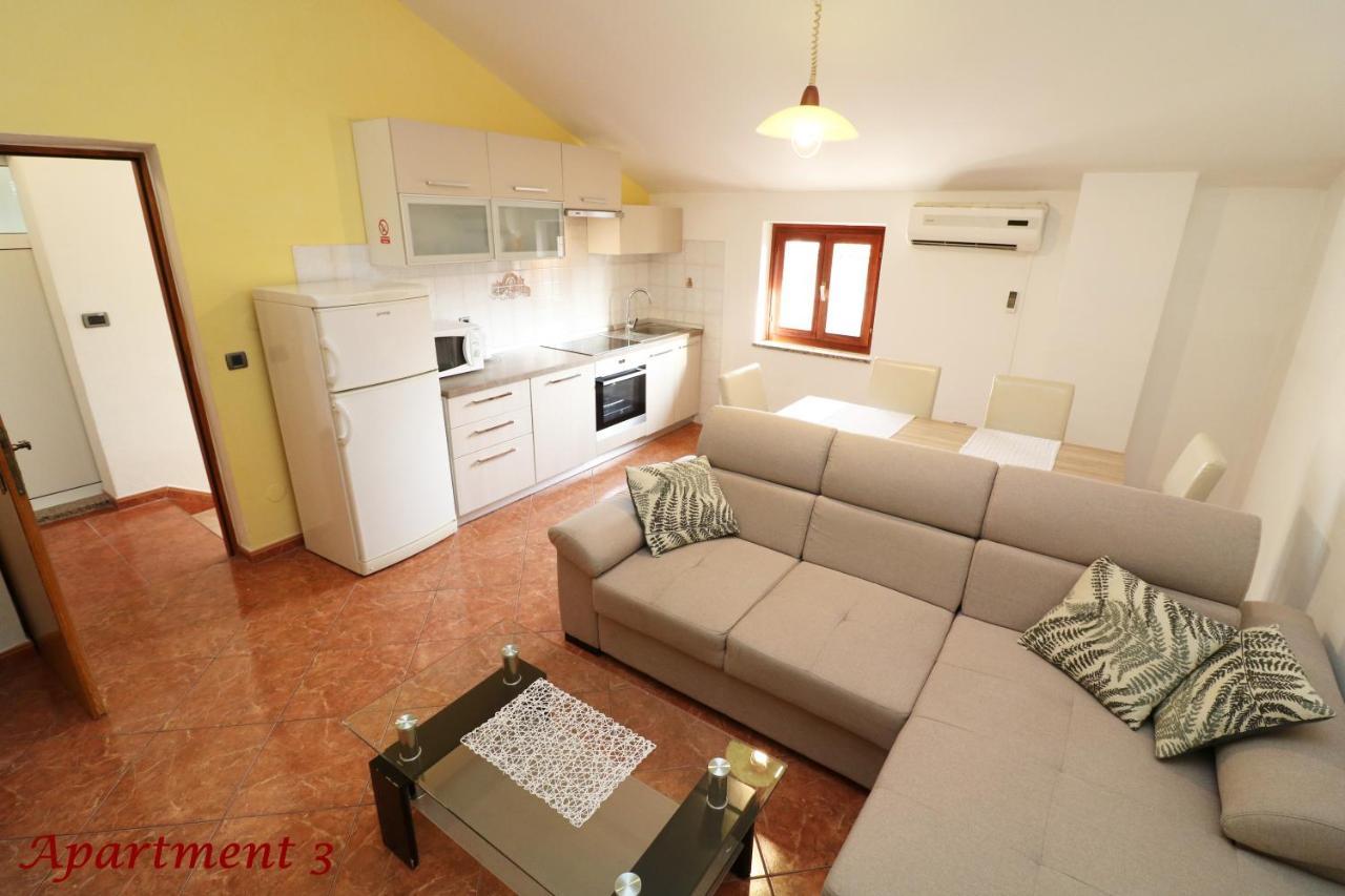 Old Town Rooms And Apartment بوريتش المظهر الخارجي الصورة